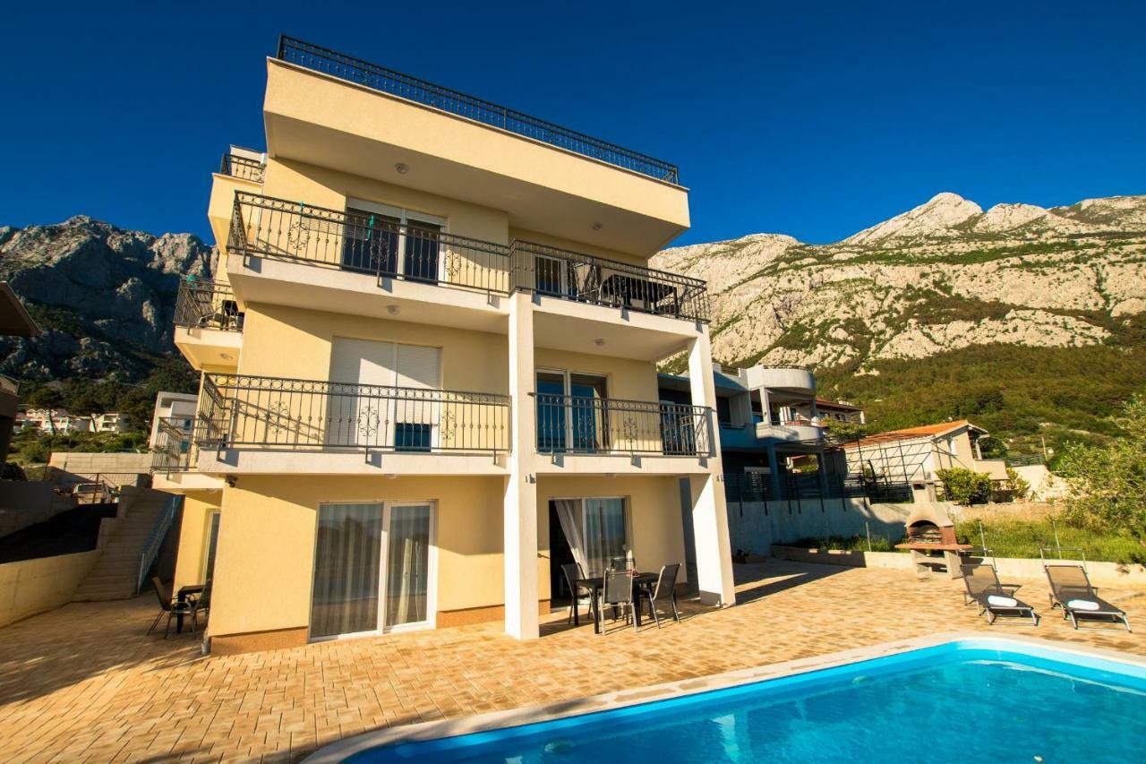 Apartments Matanovi Dvori Makarska Exterior photo